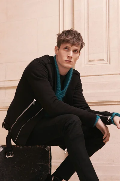 Look 30